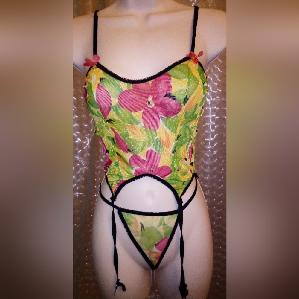 Priscilla Collection 2 Piece Lingerie Set Size S